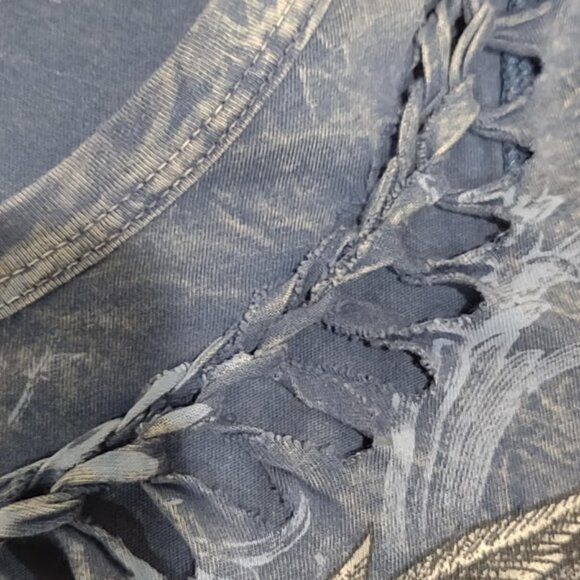 COTTY ON VINTAGE TSHIRT DISTRESSED GUNS WINGS ROSES BLING RHINESTONES SIZE L - Picture 5 of 13